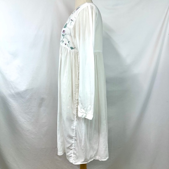 APRIL CORNELL Vintage White 100% Cotton Nightgown Dress Long Sleeve Floral Sz M - Picture 4 of 9